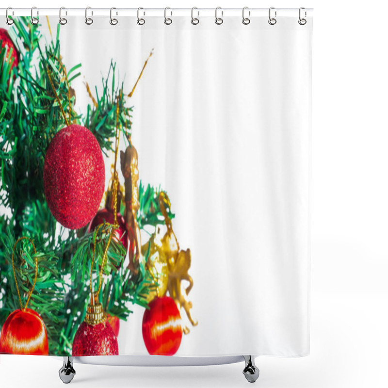 Personality  A Vibrant Christmas Tree Adorned With Red And Green Ornaments, Featuring Golden Angel Decorations. Perfect For Capturing The Festive Spirit And Holiday Joy. Shower Curtains