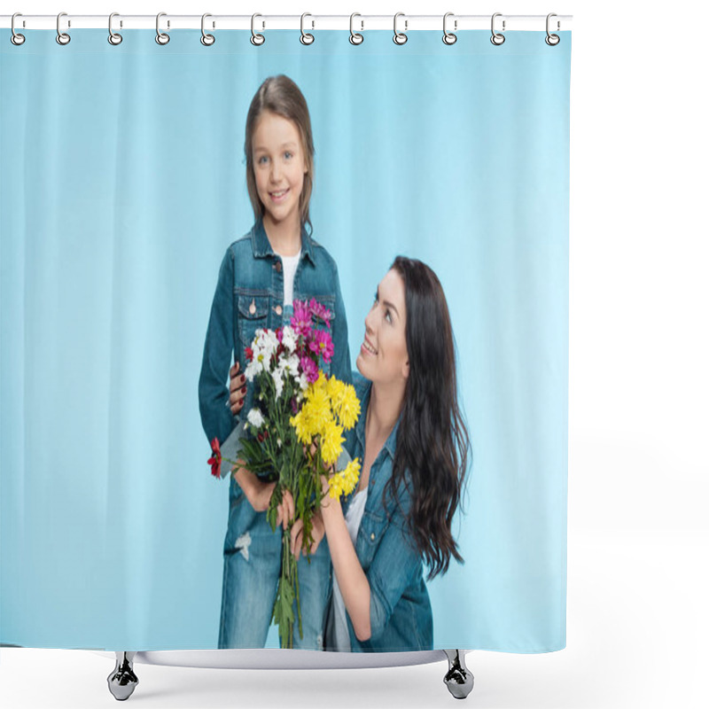 Personality  Mother And Daughter Holding Flowers Shower Curtains