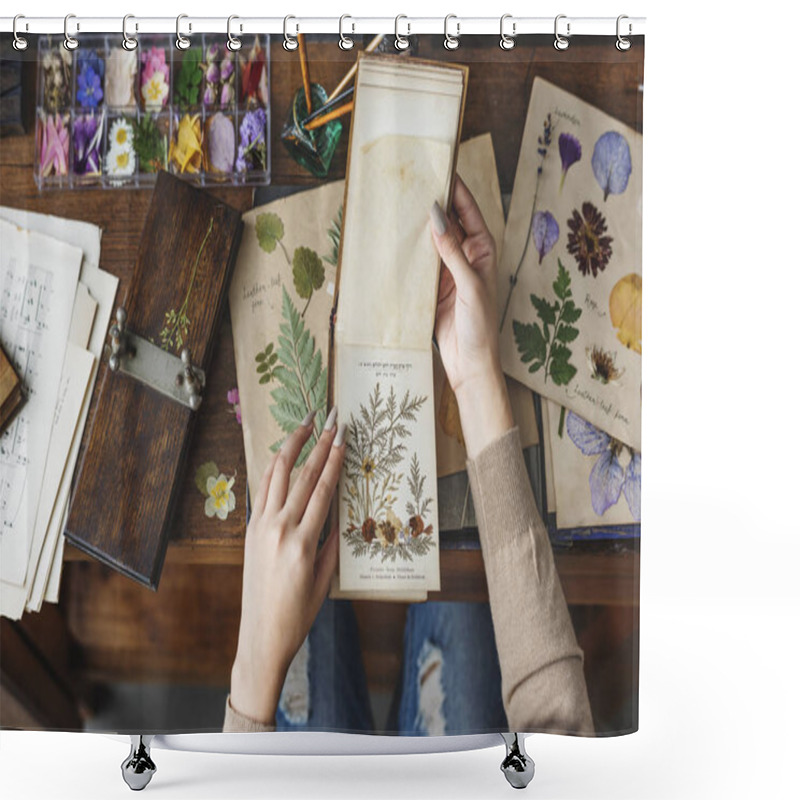 Personality  Hands Holding Dry Flowers In Notebook Shower Curtains