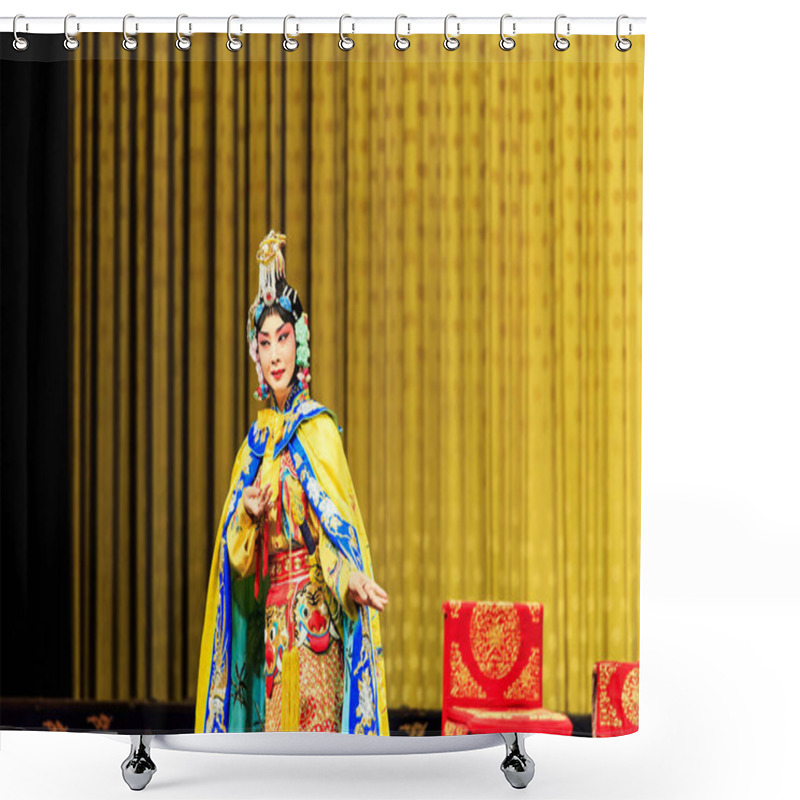 Personality  On May 16, 2015, Lu 'an Theater, Changzhi City, Shanxi Province Performed The Chinese Quintessence Beijing Opera, Performing Classic Plays Such As Farewell My Concubine. Shower Curtains