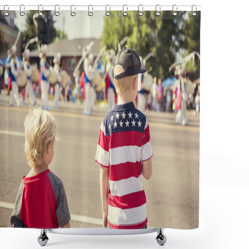 Personality  Kids Watching An Independence Day Parade Shower Curtains