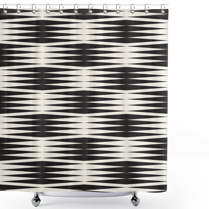 Personality  Vector Seamless Pattern. Modern Stylish Abstract Texture. Repeating Geometric Tiles Shower Curtains