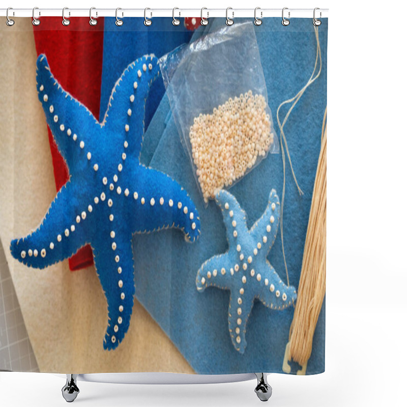 Personality  DIY Instruction. Step By Step Tutorial. Making Summer Decor - Wreath Of Rope With Sea Stars Made Of Felt. Craft Tools And Supplies Shower Curtains