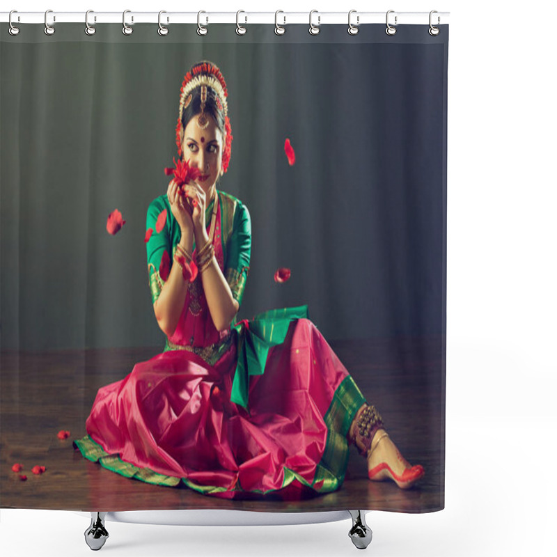 Personality  Indian Dancer Shower Curtains