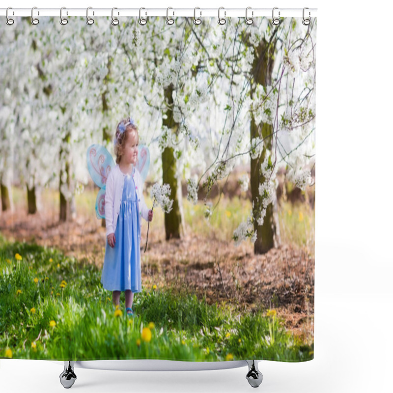 Personality  Little Girl In Apple Tree Garden Shower Curtains