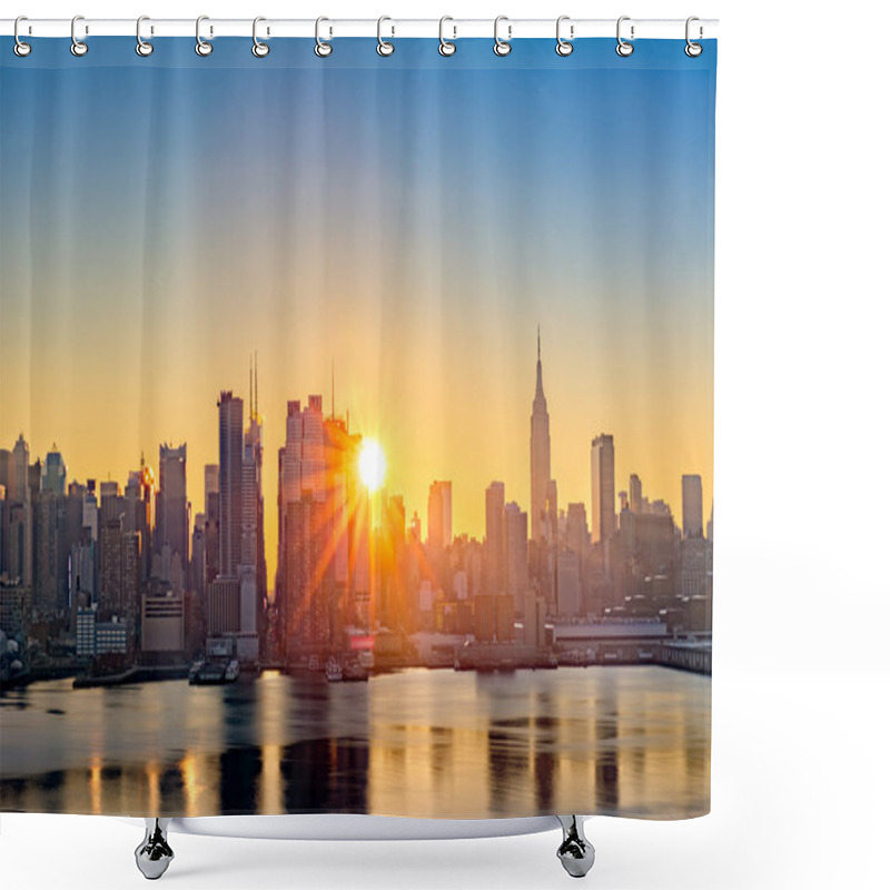 Personality  Midtown Manhattan Skyline At Sunrise Shower Curtains