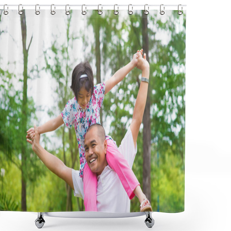 Personality  Asian Muslim Father And Daughter Piggyback Shower Curtains