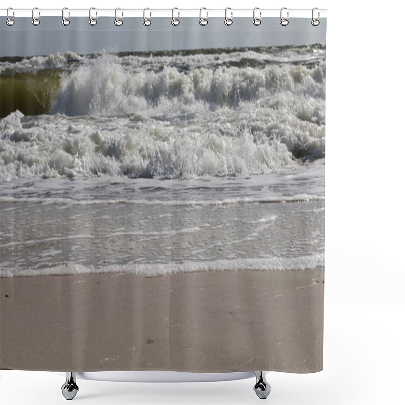 Personality  Powerful Ocean Waves Crashing On Sandy Beach With Sea Foam Shower Curtains