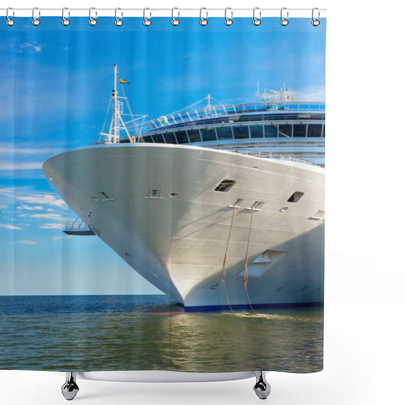 Personality  Cruise Ship Mooring Shower Curtains