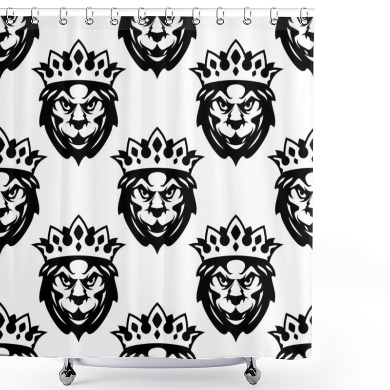 Personality  Seamless Pattern Of A Royal Lion Shower Curtains