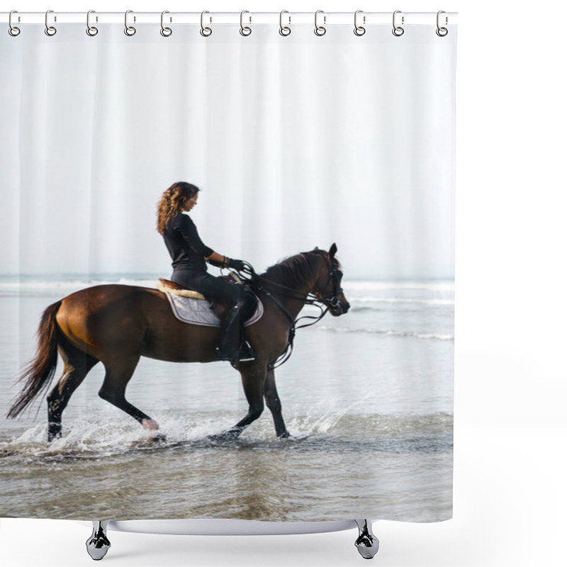 Personality  Horse Shower Curtains