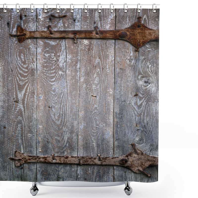 Personality  Medieval Wooden Door With Hardware Elements Shower Curtains