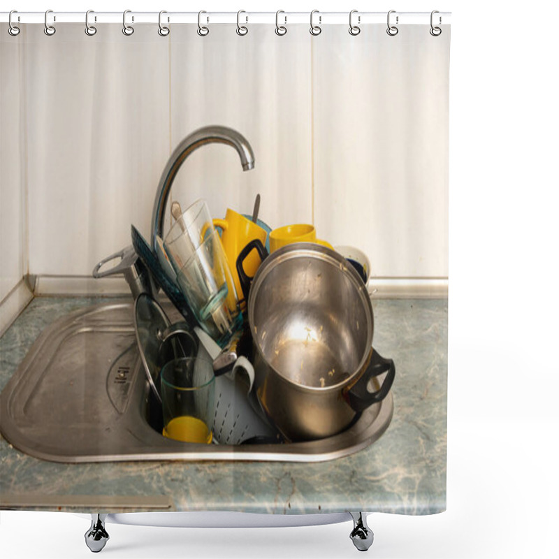 Personality  Dirty And Unwashed Dishes Are Stacked In The Kitchen Sink. Unwashed Cups, Plates, Pots, Forks And Spoons.The Height Of The Water Tap Determines The Number Of Dishes In The Sink. Shower Curtains