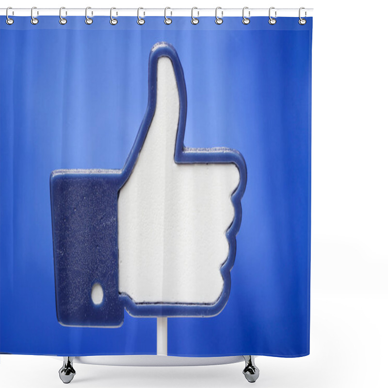 Personality  Cake Pops In Shape Of Facebook Button Like It Shower Curtains