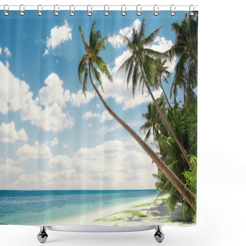 Personality  Tropictropic Shower Curtains