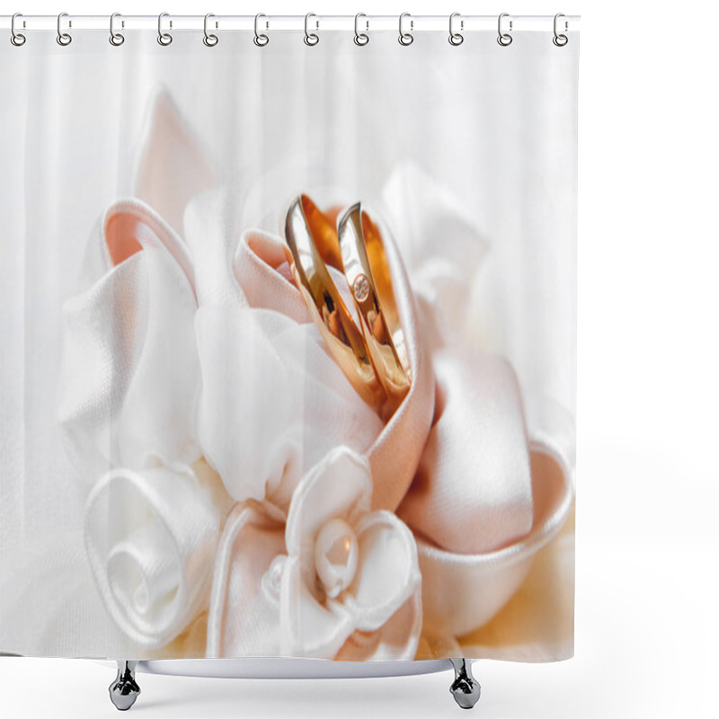 Personality  Golden Wedding Rings With Diamond On Silk Roses. Wedding Jewelry Shower Curtains