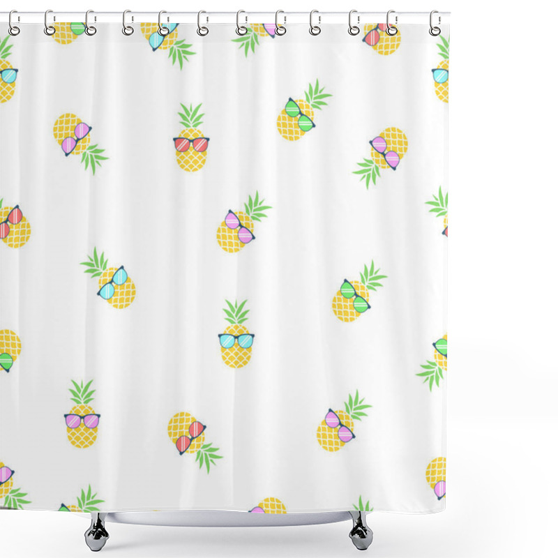 Personality  Seamless Pineapple In Glasses. Fresh Cute Exotic Fruits Wear In Sunglasses. Summer Vector Illustration Background Shower Curtains