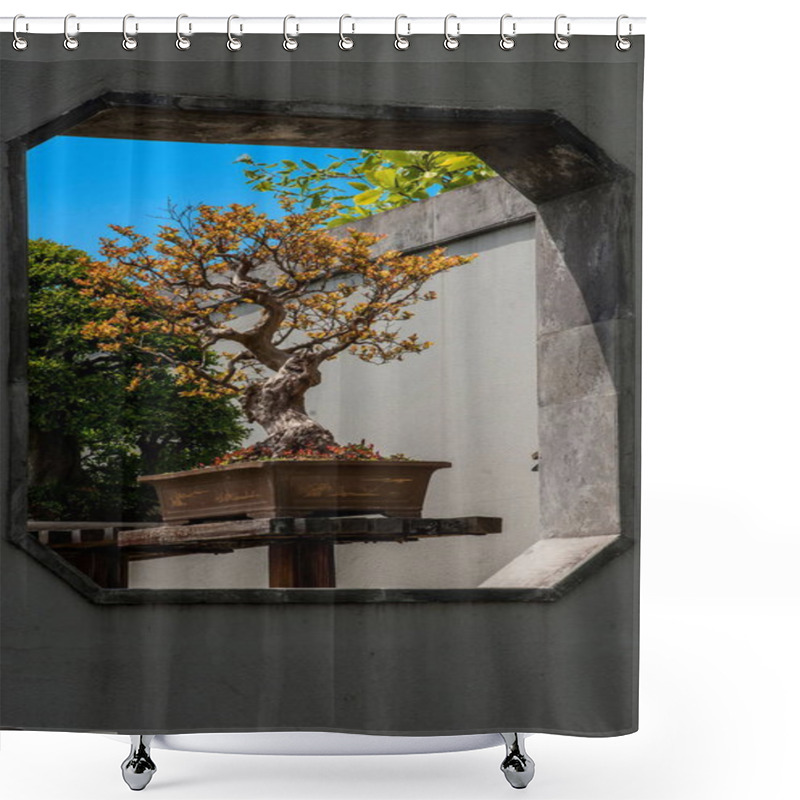 Personality  Yangzhou Slender West Lake To Send Bonsai Garden Shower Curtains