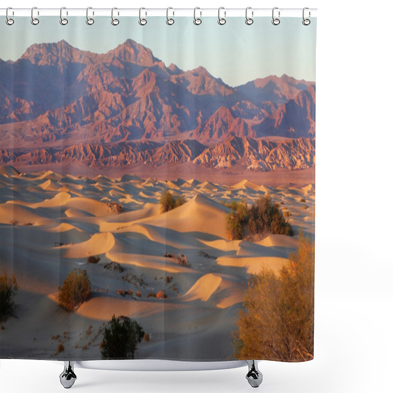 Personality  A Place In Death Valley - Mesquete Flat Shower Curtains