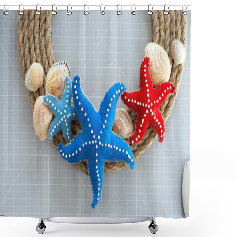 Personality  DIY Instruction. Step By Step Tutorial. Making Summer Decor - Wreath Of Rope With Sea Stars Made Of Felt. Craft Tools And Supplies. Step 7 - Final. Shower Curtains