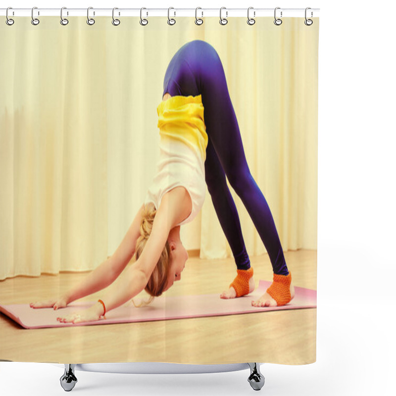 Personality  Flexibility Shower Curtains