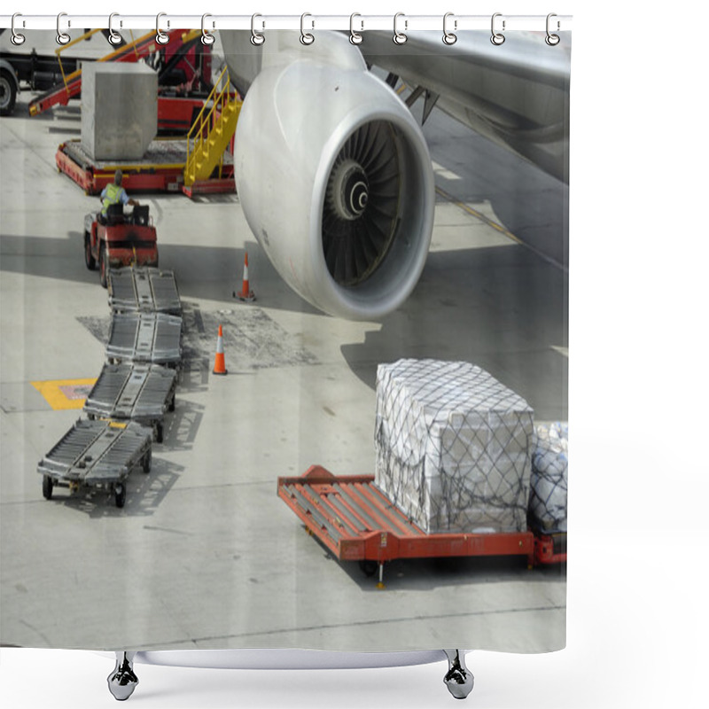 Personality  Loading An Airplane With Airfreight Shower Curtains