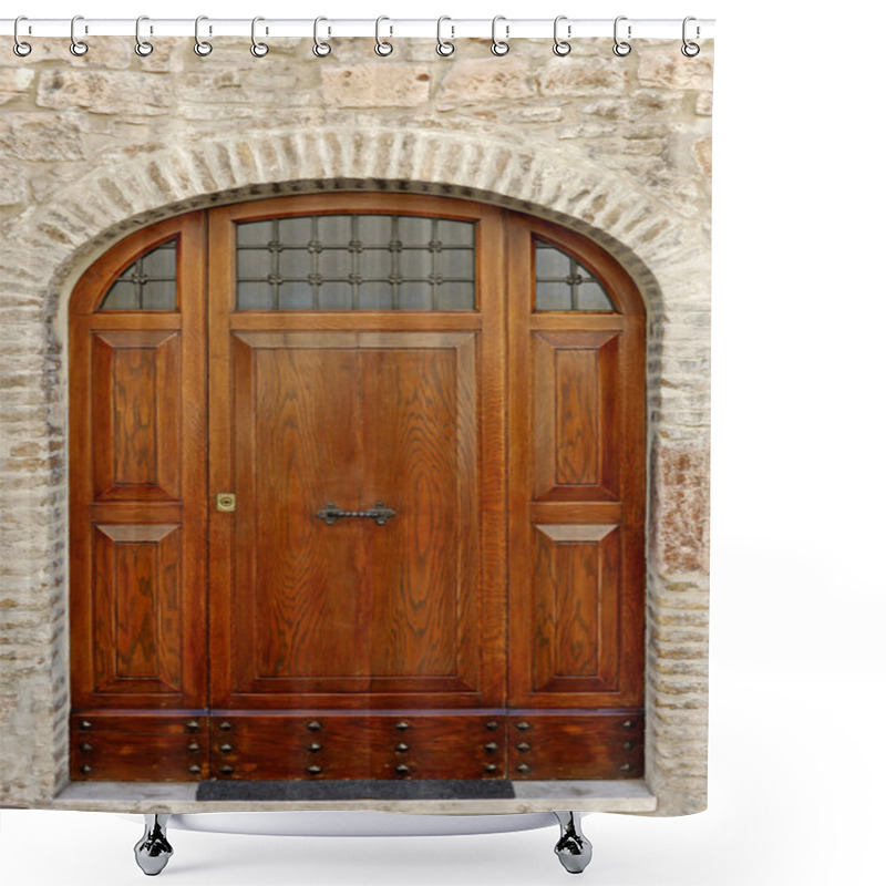 Personality  Ancient Wooden Door Shower Curtains