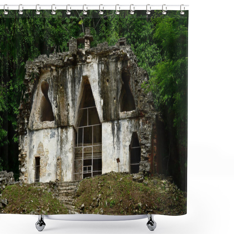 Personality  Palenque, Chiapas, United Mexican States - May 17 2018 : The Pre Columbian Maya Site Palenque  Shower Curtains