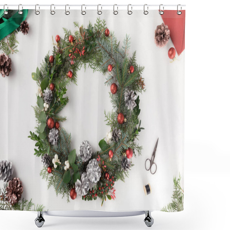 Personality  Christmas Wreath And Envelope Shower Curtains