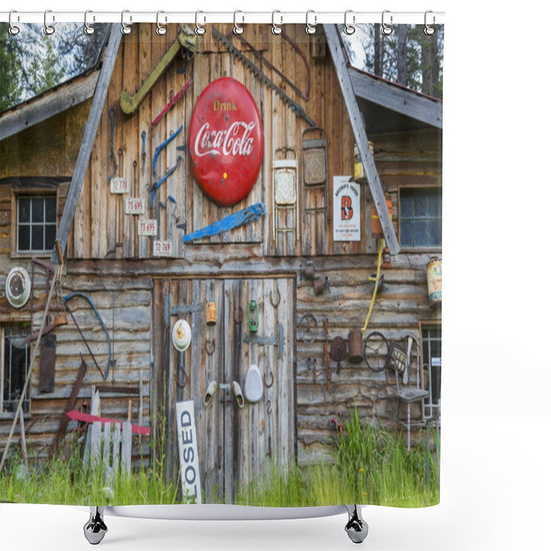 Personality  Old 'Americana' Barn, Montana, USA Shower Curtains