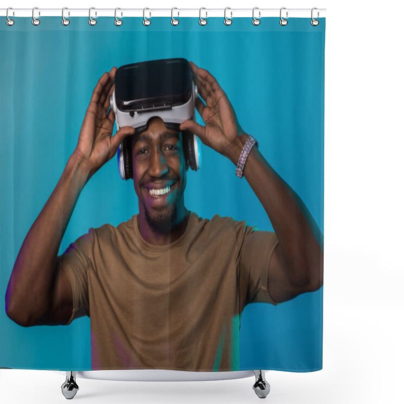 Personality  In A Futuristic Visual, An African American Man Stands Isolated Against A Striking Blue Backdrop, Adorned With VR Glasses That Transport Him Into A Cutting-edge Virtual Reality Experience, Merging Shower Curtains