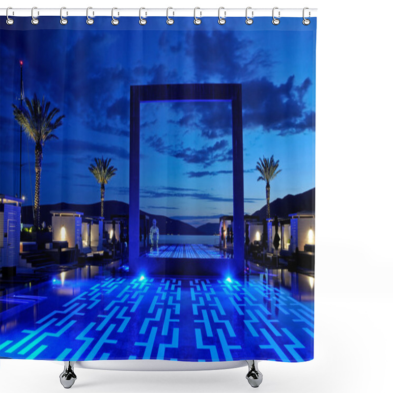 Personality  Luxury Pool Sunset Shower Curtains