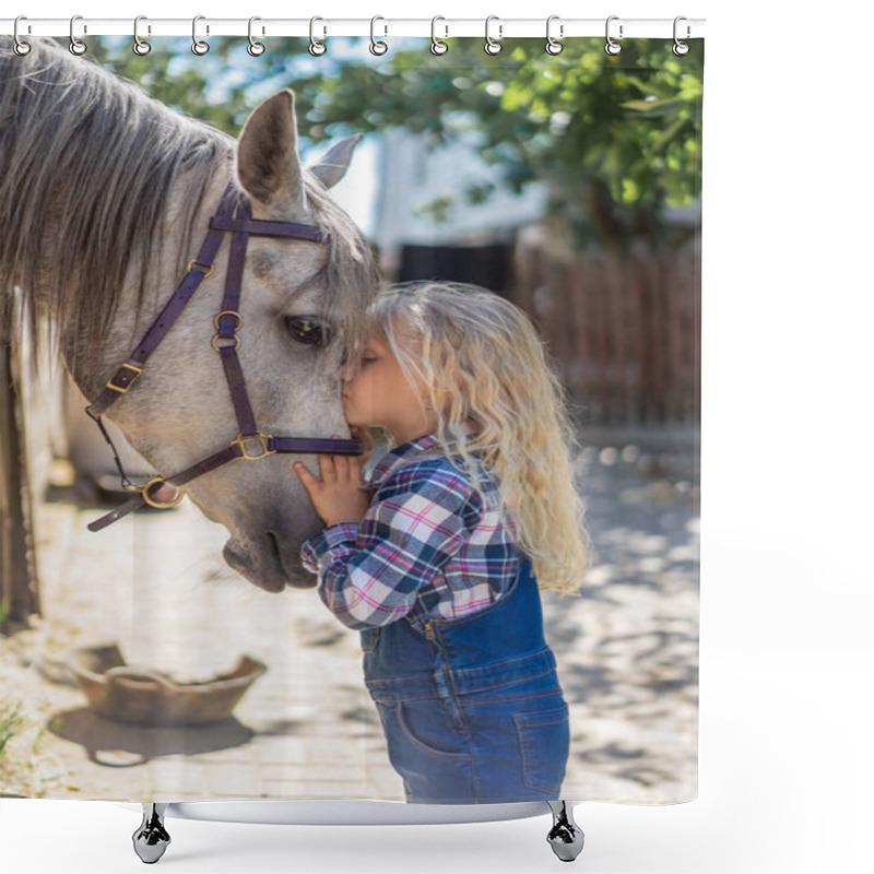 Personality  Hugging Shower Curtains