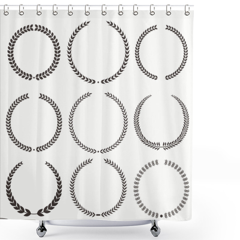 Personality  Laurel Wreath Shower Curtains