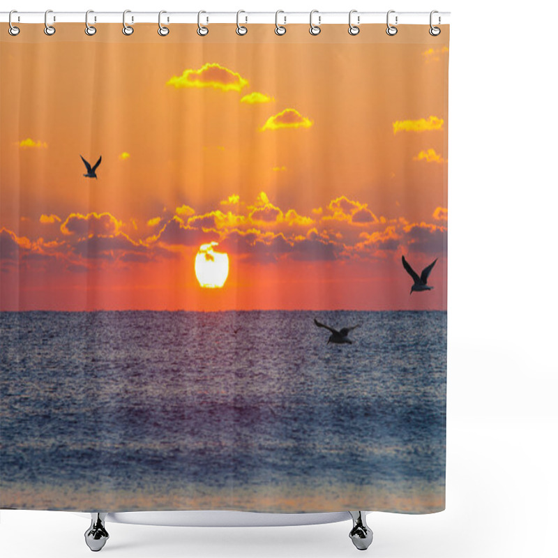 Personality  Red Rising Sun Shower Curtains