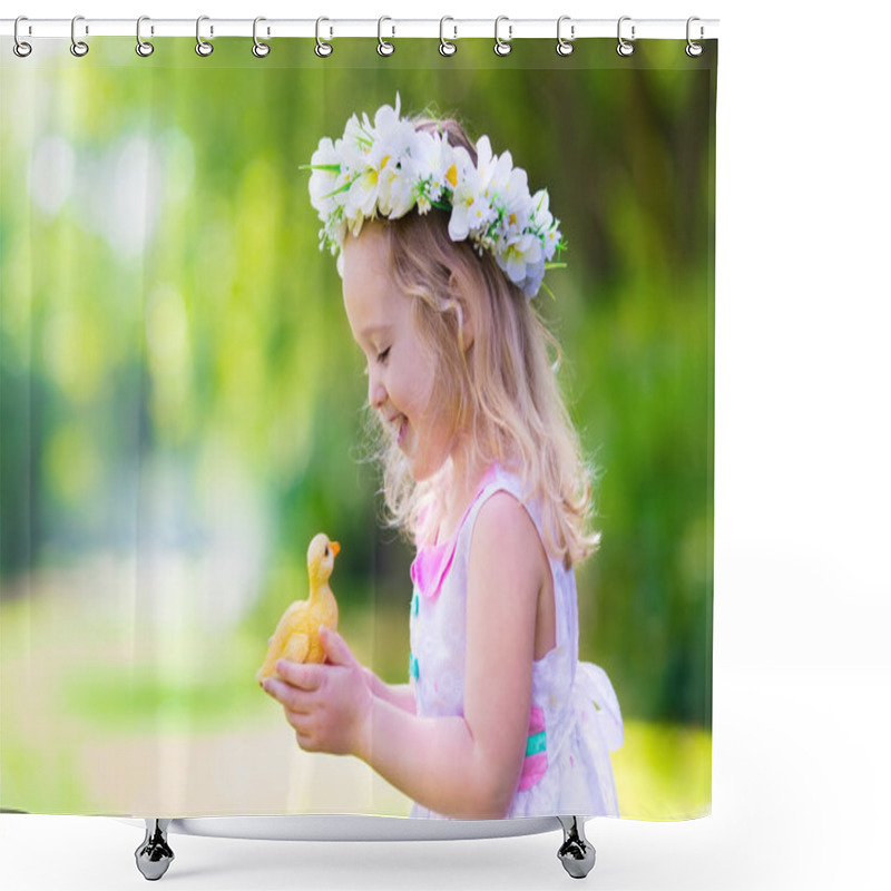 Personality  Little Girl Playing With A Toy Duck Shower Curtains