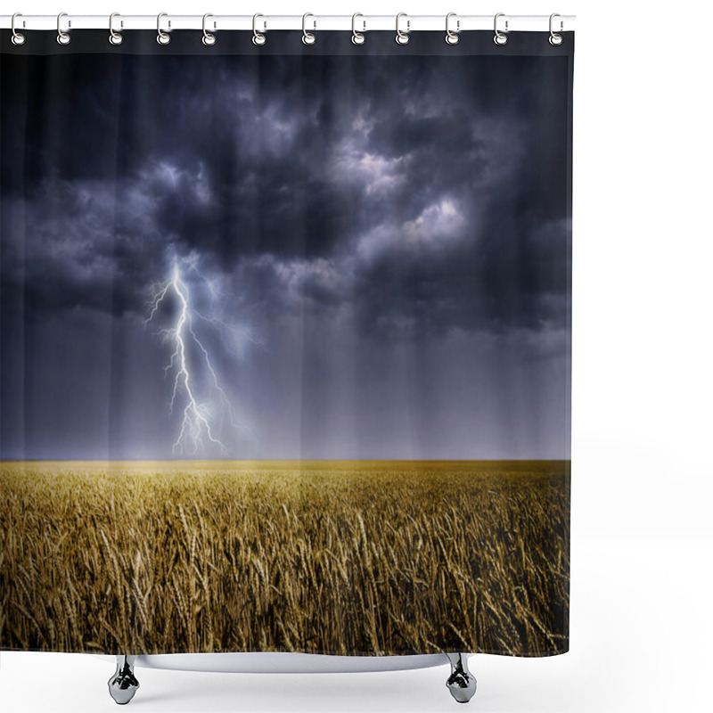 Personality  Stormy Ocean Shower Curtains