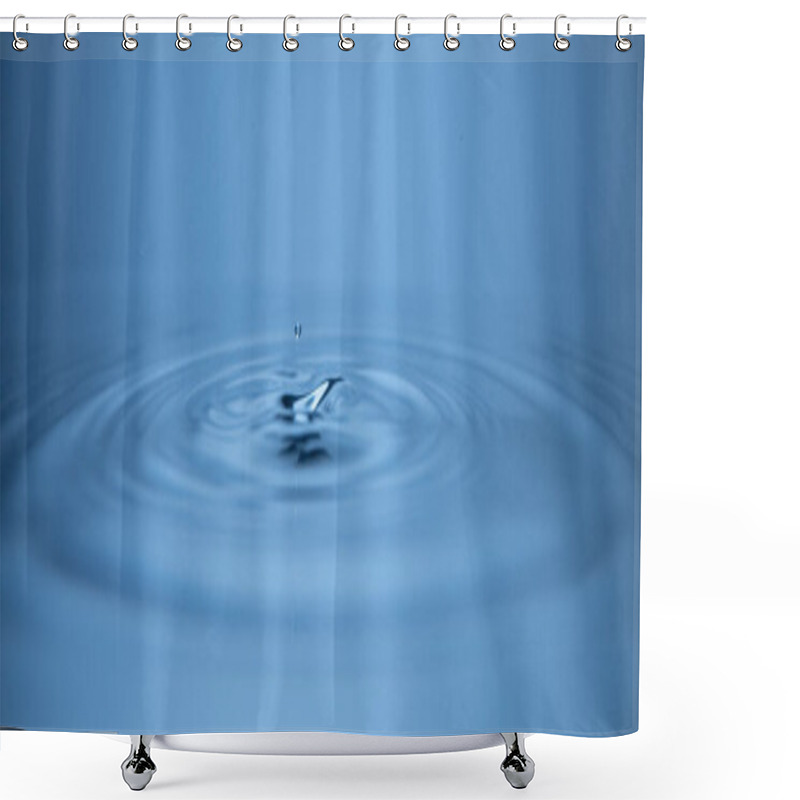 Personality  Water Droplet Falling Onto Calm Still Water, Splash Forming Concentric Circles Shower Curtains