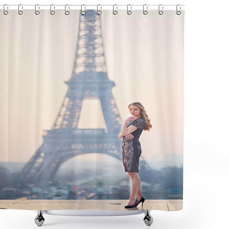 Personality  Beautiful Elegant Parisian Woman Near The Eiffel Tower Shower Curtains