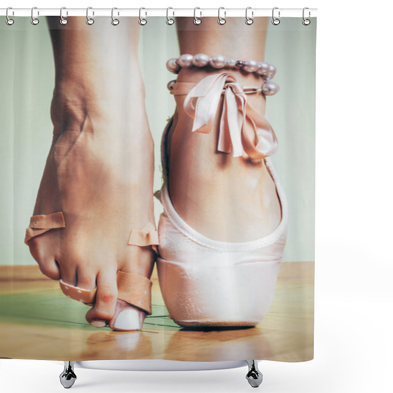 Personality  Feet Of Dancing Ballerina Shower Curtains