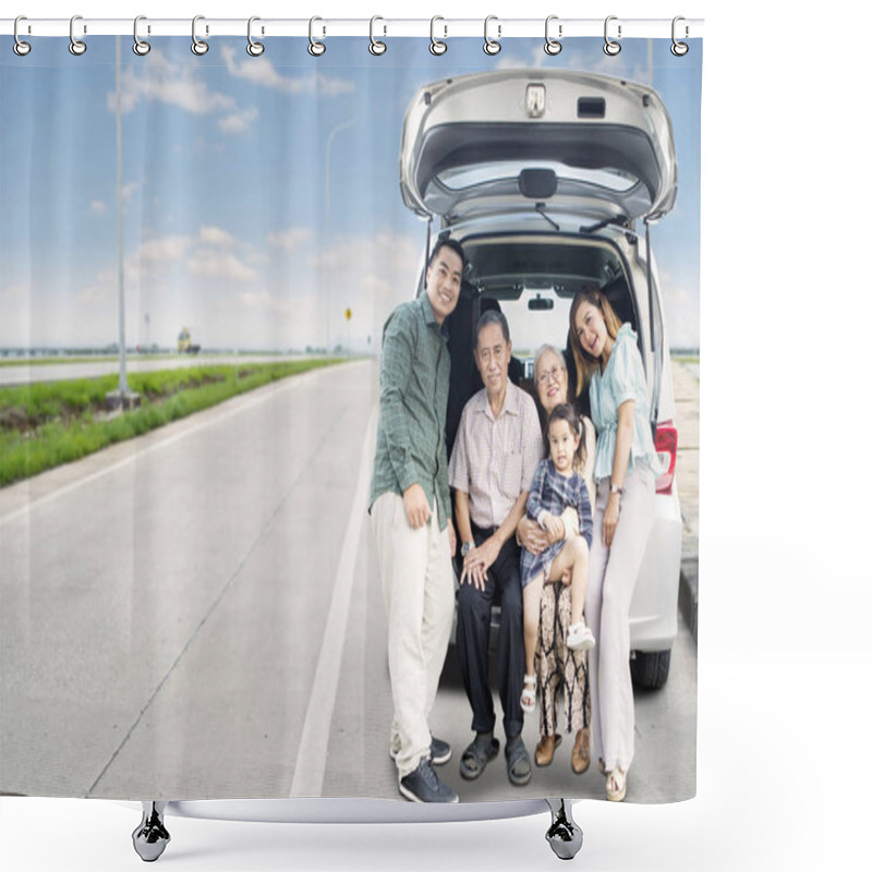 Personality  Extended Happy Family Sitting On The Car Trunk   Shower Curtains