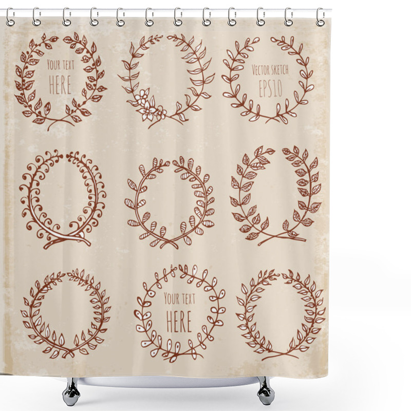 Personality  Circle Floral Borders. Shower Curtains