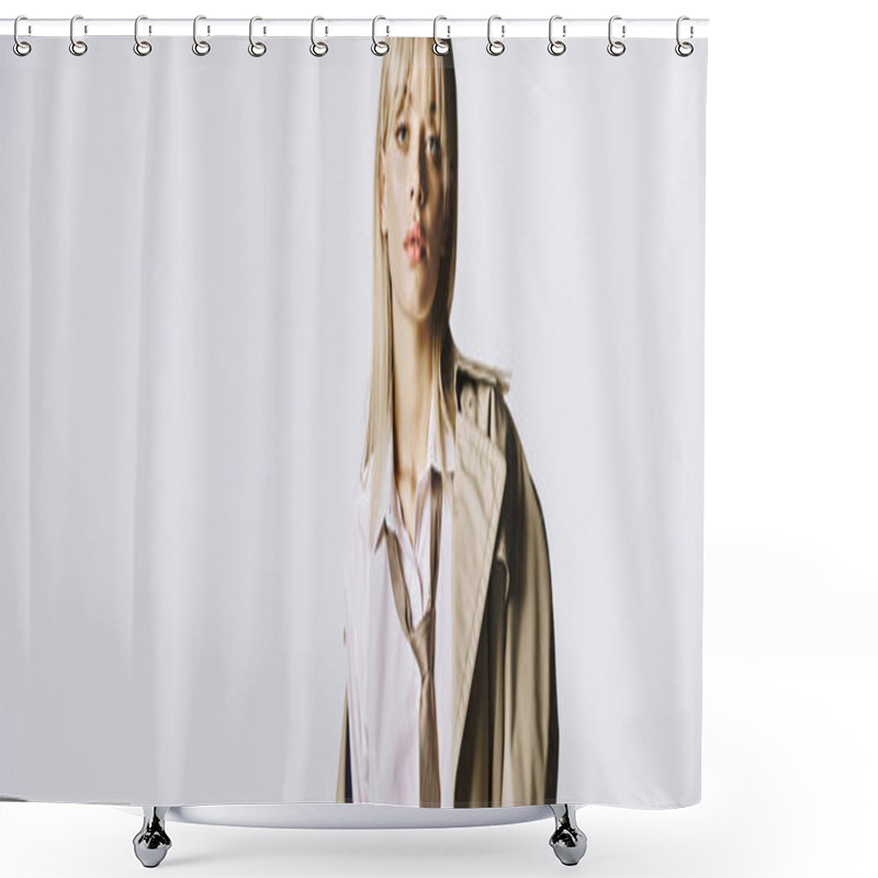 Personality  A Stunning Woman With Blonde Hair In A Trench Coat Poses Effortlessly Against A White Backdrop. Shower Curtains