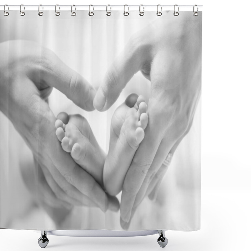 Personality  Tiny Newborn Baby's Feet On Female Heart Shaped Hands Closeup Shower Curtains