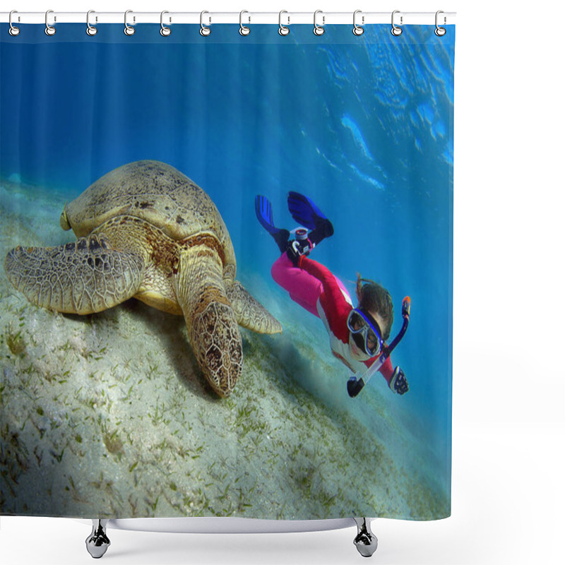 Personality  Freediver And Green Turtle Shower Curtains