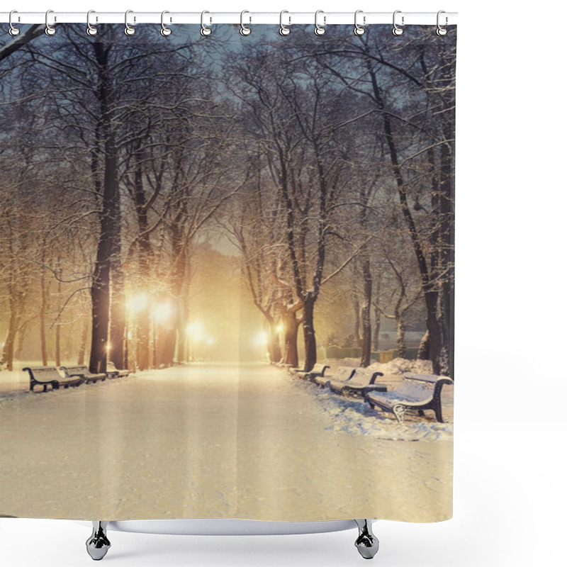 Personality  Footpath In A Fabulous Winter City Park Shower Curtains