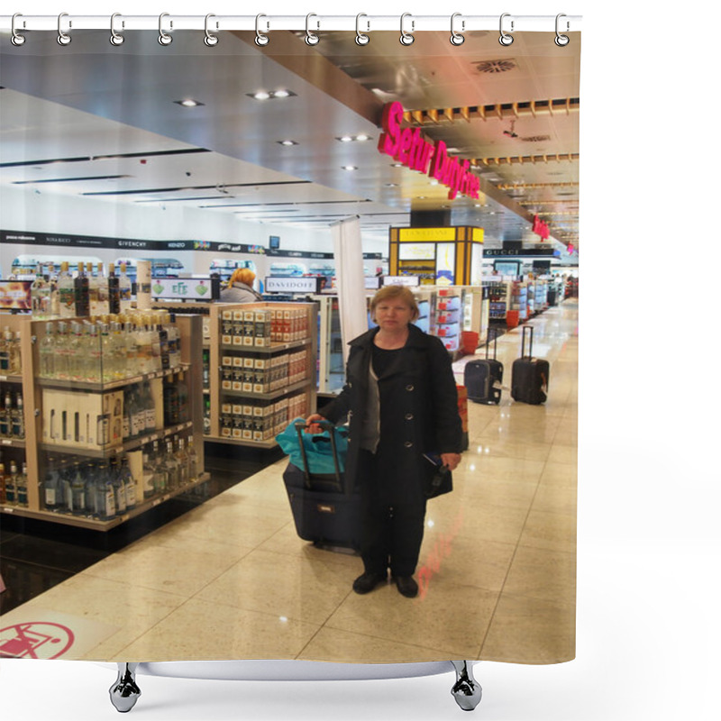 Personality  Duty Free Shower Curtains