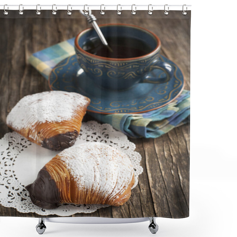 Personality  Sfogliatelle, Shell Shaped Pastry , Traditional Italian Pastry Shower Curtains