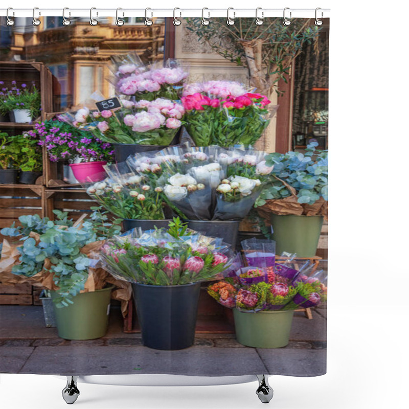 Personality  Different Flowers Bouquets In Buckets With Chalk Board Shower Curtains