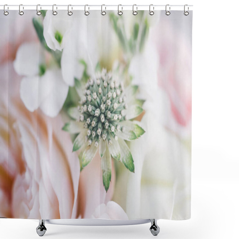 Personality  Wedding Bridal Bouquet Shower Curtains